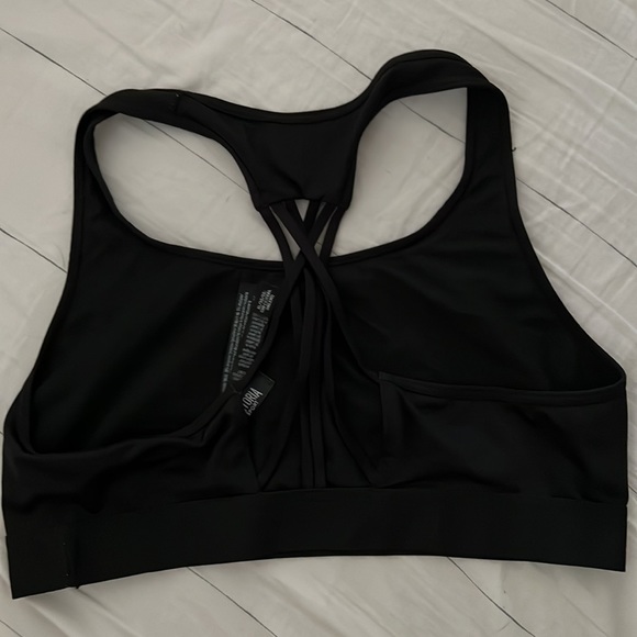 Victoria Sport Bra - Picture 2 of 2